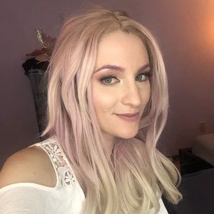 Meet your Posher, Nicole